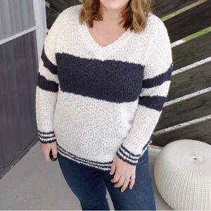 NEW Oddi Plus Size 2X Black and White Textured Sweater